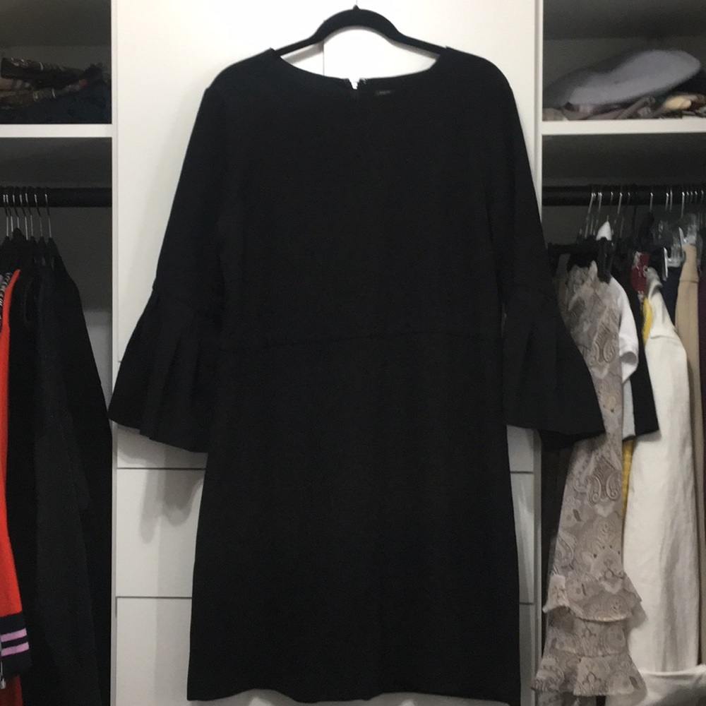 Ann Taylor Black Dress